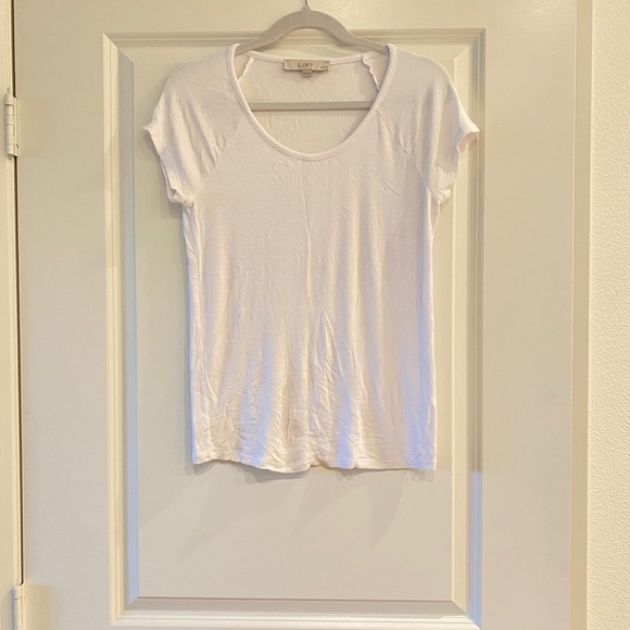 LOFT Tops - LOFT white t-shirt M petite